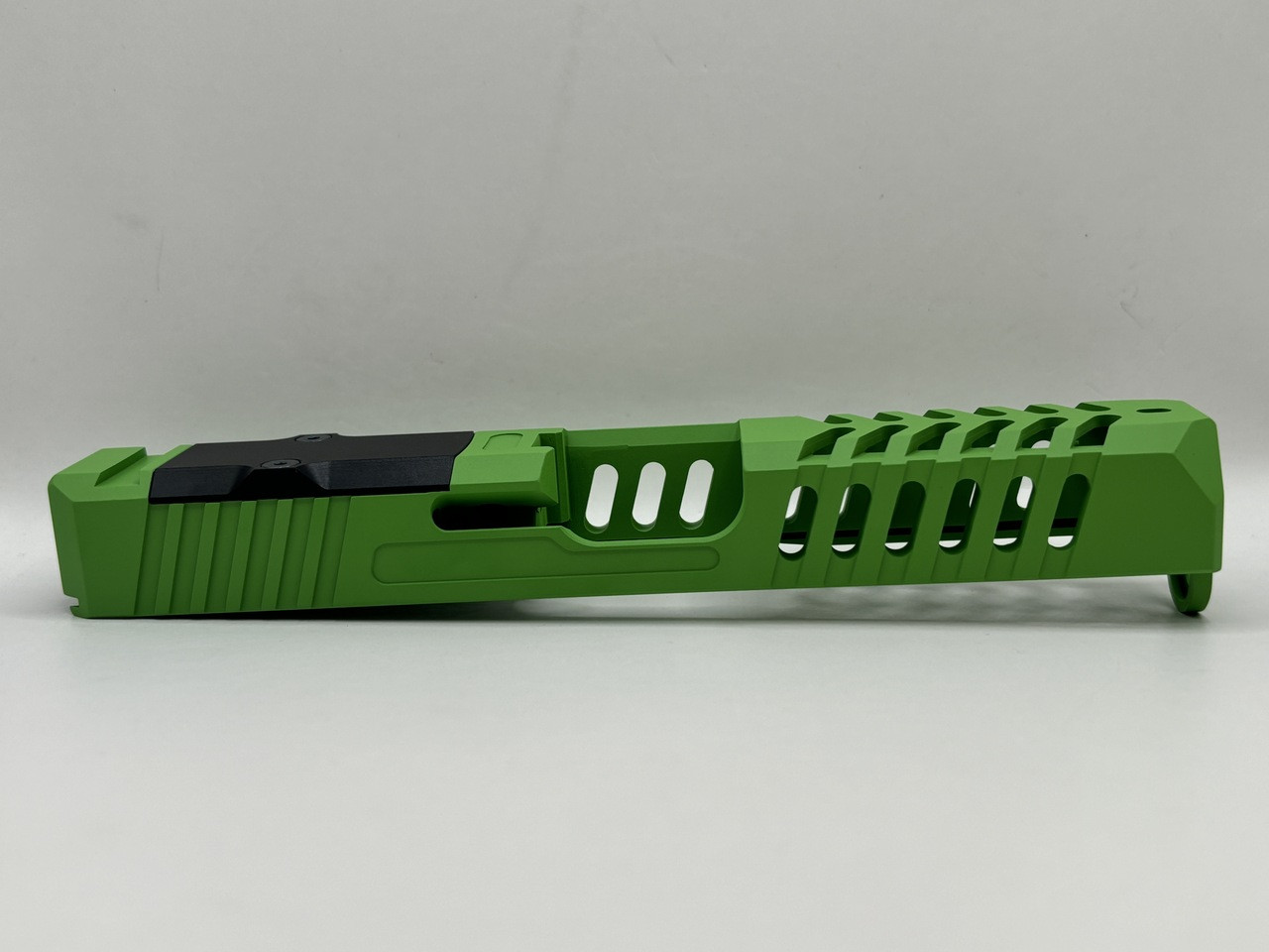 SM19 Leonidas Green Mamba Stripped Slide